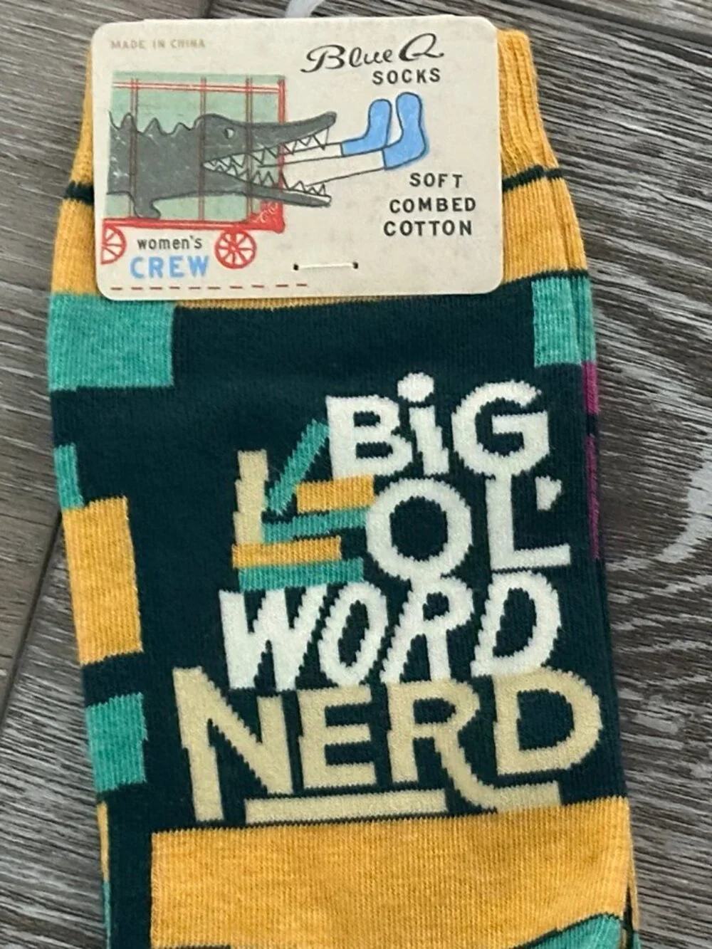 NWT Blue Q Woman's Crew Socks Colorful & Adorable